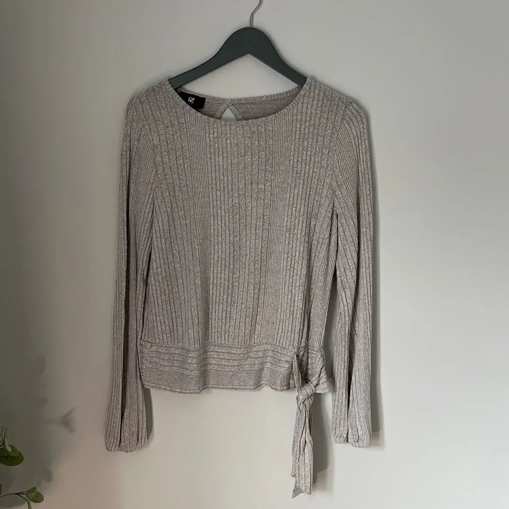 iZ‎ Byer Women’s Knit Top-Size XL